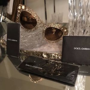 Dolce & Gabbana Gold Filigree Mirror sunglasses!